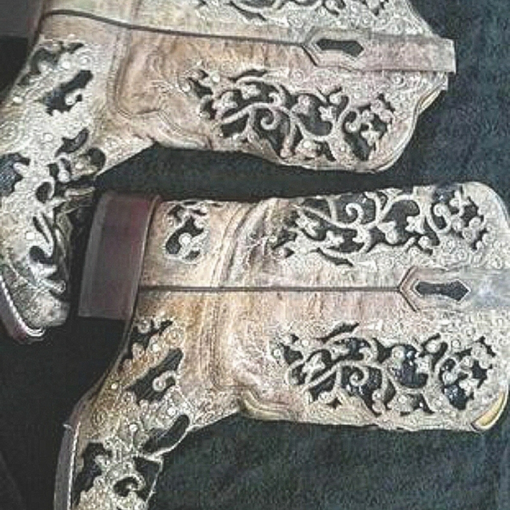 Corral cowgirls boots